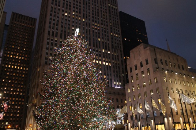 happy-holidays-new-york-jose-ferri